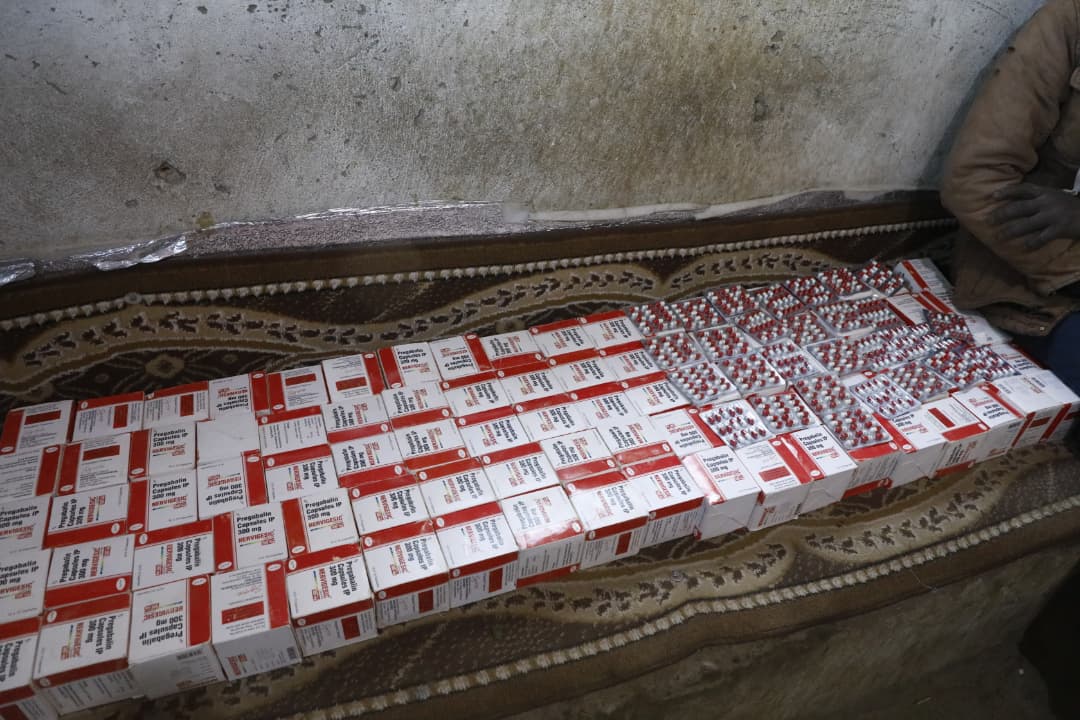 مأرب.. إحباط تهريب 14 ألف كبسولة مخدرة وتوقيف مشتبهين