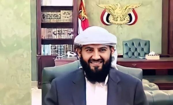 عضو مجلس القيادة الرئاسي المحرمي يصل الرياض