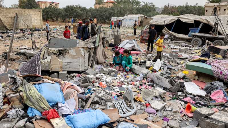 أطفال غزة ينبشون القمامة بحثاً عن الطعام... والأمم المتحدة: "الحصار يجب أن ينتهي"