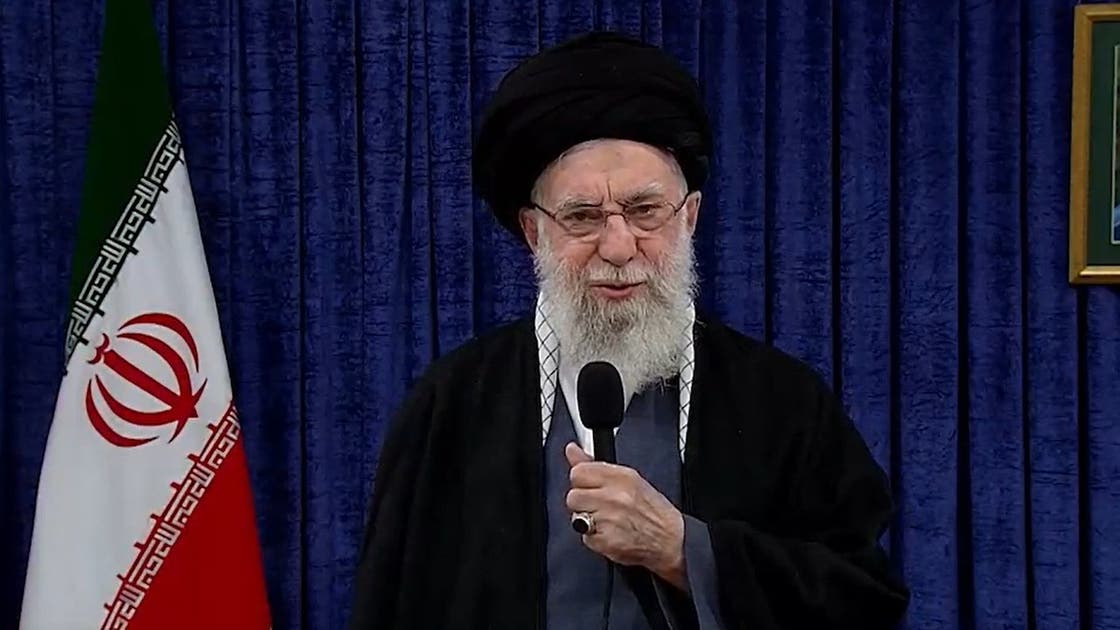 إسرائيل تستهدف مجلس الخبراء في قم وتعرقل مسار اختيار مرشد جديد لإيران