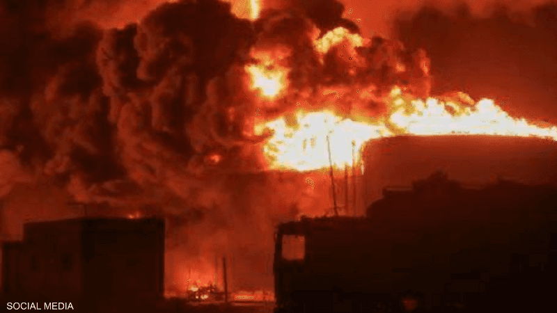 الحديدة تشتعل.. إسرائيل تستهدف منشآت حيوية وتدمر الميناء ومراقبون يشددون على أهمية العمليات البرية