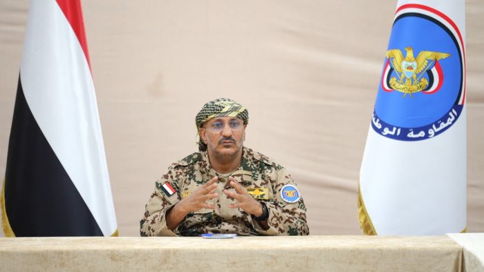 طارق صالح: أهلنا في مناطق الحوثي سيكونون في خندق الجمهورية عند ساعة الصفر