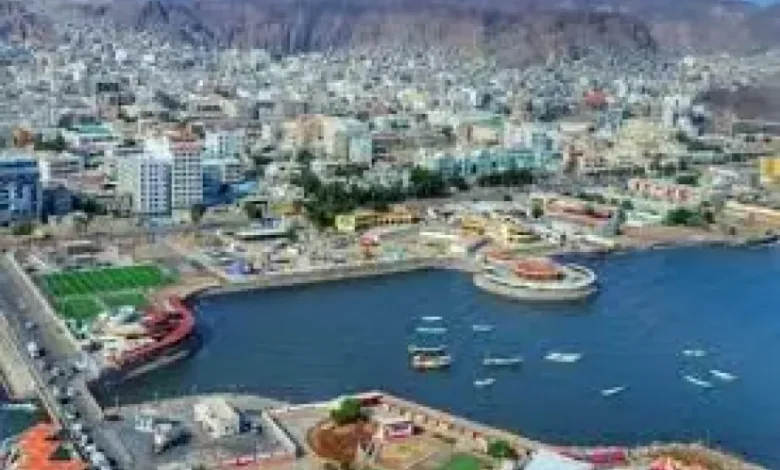 طاقم السفارة الهندية يبدأ عمله في المكتب التمثيلي بعدن