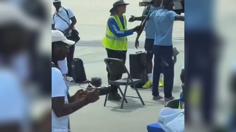 أزمة تأشيرات واحتجازات تطغى على وصول المنتخبات إلى كأس العالم 2026