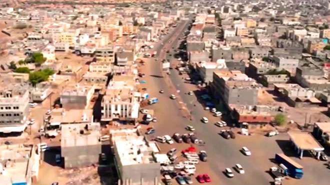 مأساة جديدة في لحج.. وفاة طفلة متأثرة بجراحها جراء قصف حوثي على منازل المدنيين
