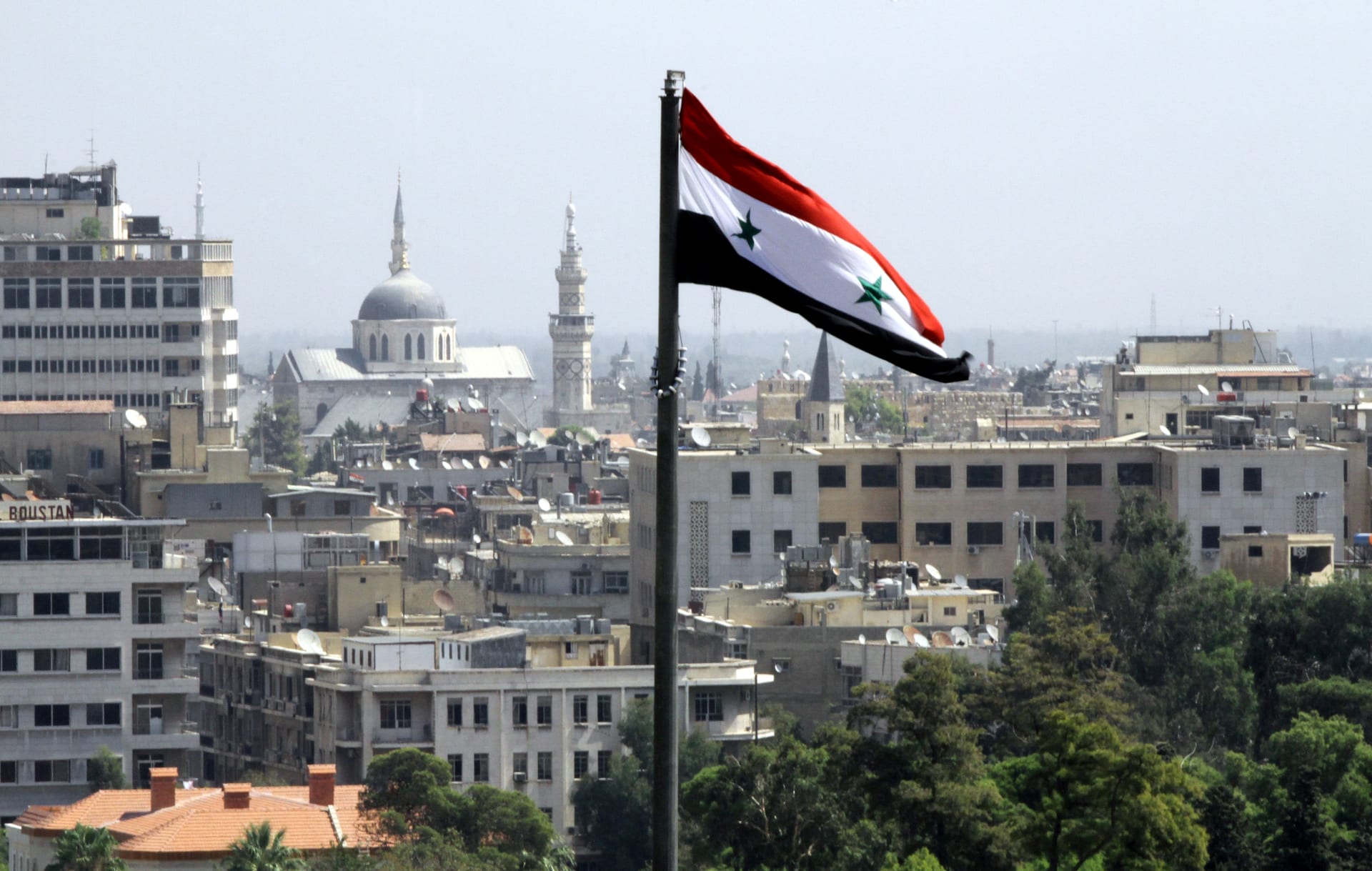 سوريا تصعق مليشيا الحوثي بطردها من السفارة اليمنية في دمشق