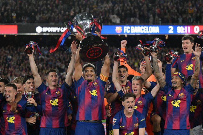 برشلونة يحسم لقب الليغا للمرة الـ29 بعد إسقاط ريال مدريد