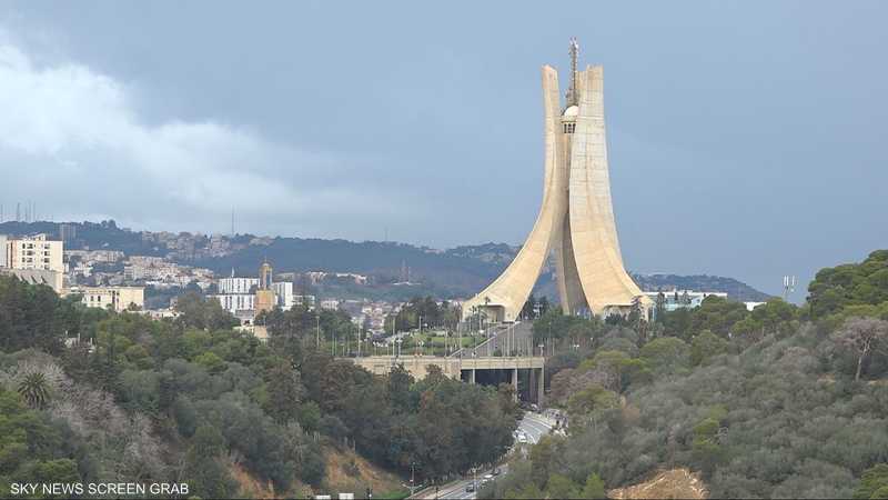 الجزائر تستعيد ملف التجارب النووية الفرنسية