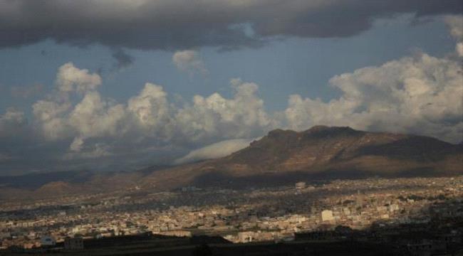 تحذيرات من أمطار رعدية وموجات حر ورياح نشطة في عدد من المحافظات اليمنية