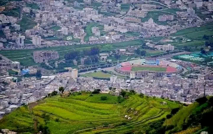 الأرصاد تحذر المواطنين من تقلبات الطقس في السواحل الجنوبية والشرقية