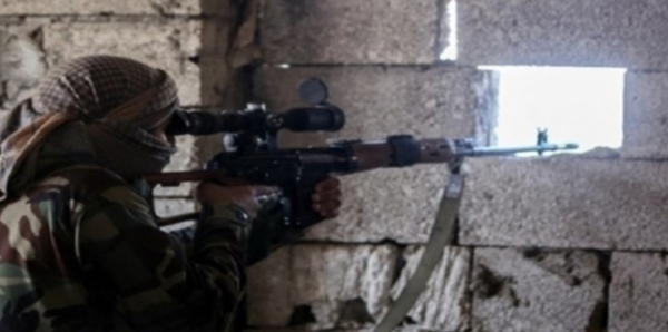 رصاصة قناص حوثي تنهي حياة امرأة في وادي صالة شرق تعز