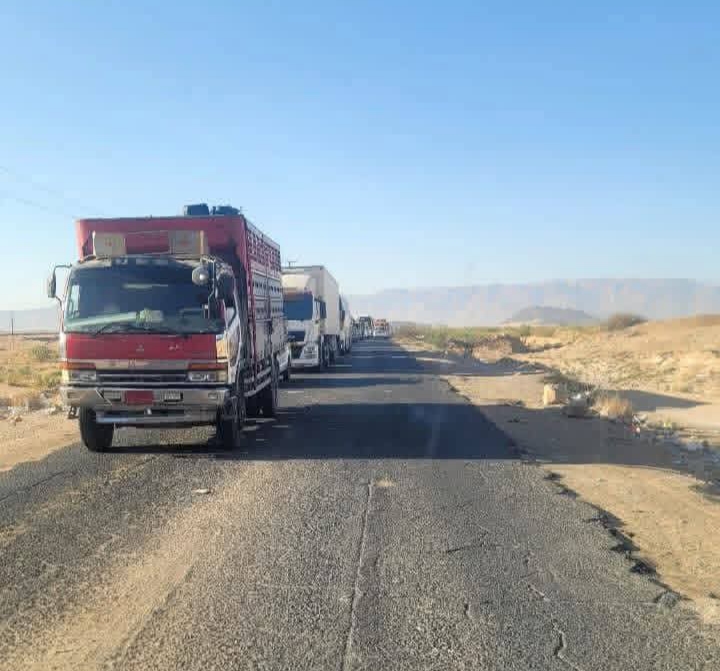 سكان ومسافرون يطالبون بفتح طريق دمت-مريس-قعطبة خلال رمضان