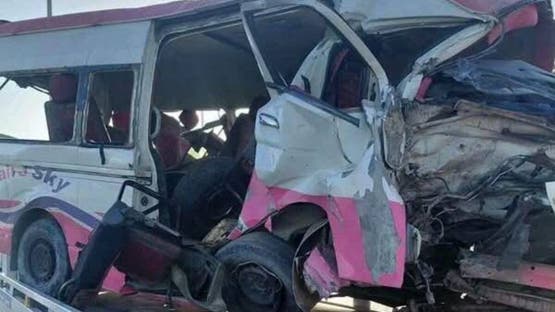 القاهرة.. انقلاب حافلة مدرسية يُسفر عن إصابة 17 طالباً