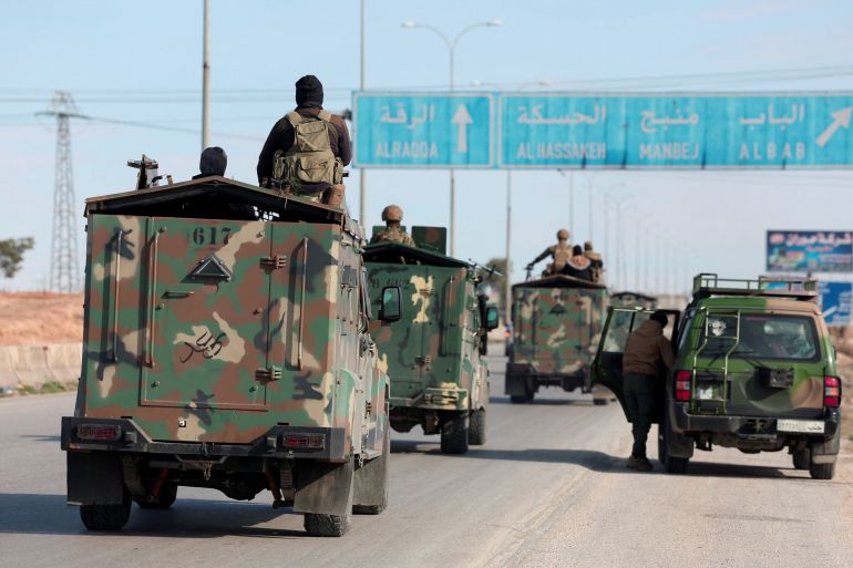 الجيش السوري يتقدم في الرقة وسط انسحاب جزئي لقوات “قسد” وتفجير الجسور واستهداف البنى التحتية