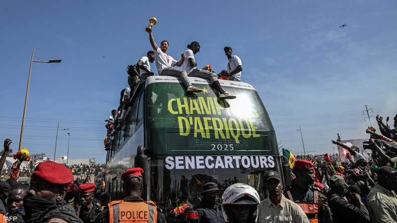 السنغال تُواجه قرار تجريدها من اللقب.. دعوة للتحقيق في فساد الكاف 