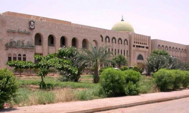 اربع جامعات حكومية يمنية تهدد بالإضراب الشامل تفاصيل