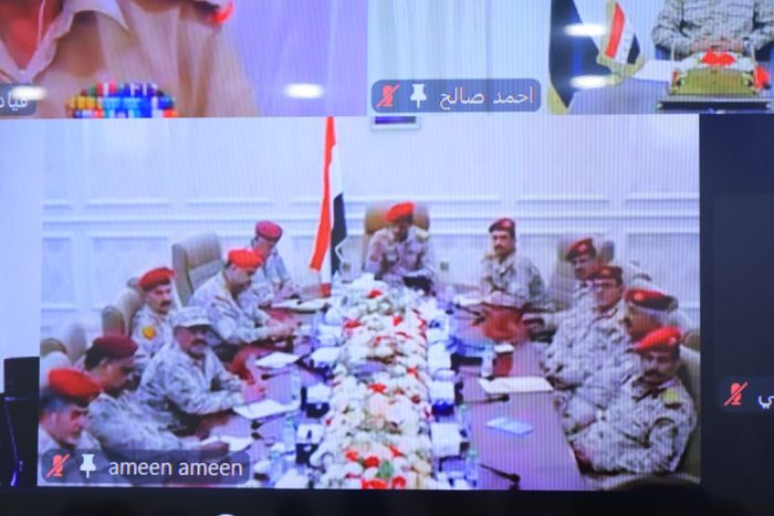 بن عزيز: الحوثيون يشكلون التهديد الرئيسي للأمن في اليمن والقوات المسلحة جاهزة لمواجهتهم