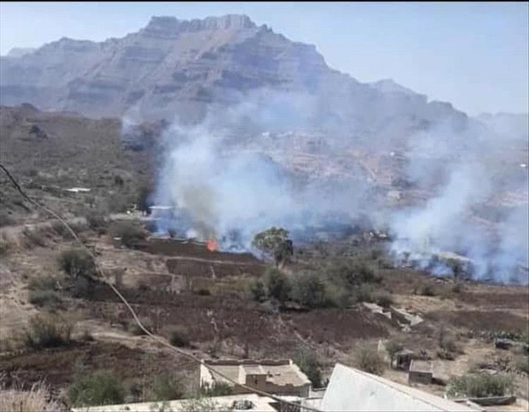 مليشيا الحوثي تحرق مزارع شمال الضالع والأهالي يصفونه بـ"انتقام ممنهج" 