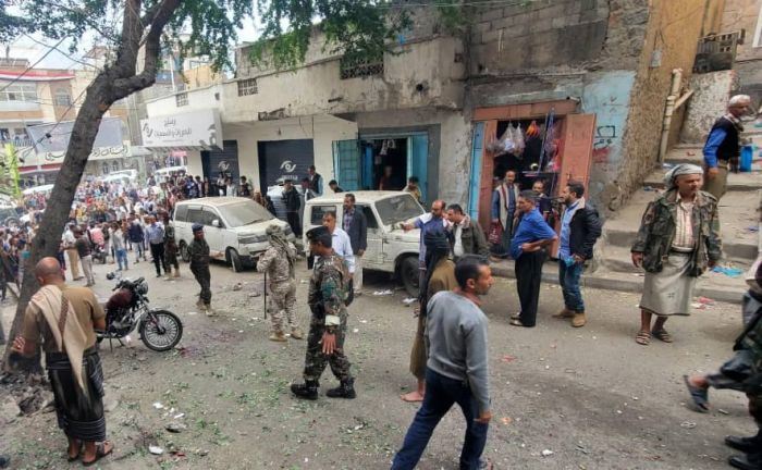 إدانات حزبية واسعة لجريمة إرهابية وسط تعز وتحميل السلطات مسؤولية الانفلات الأمني