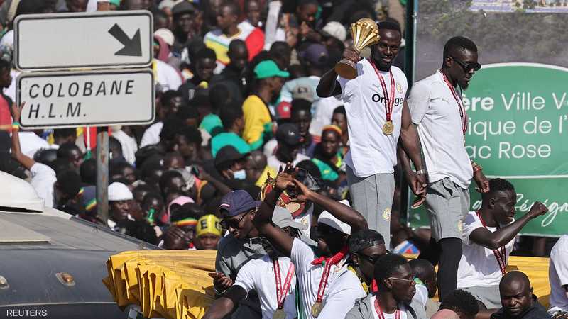السنغال تُكافئ أبطال إفريقيا بمكافآت قياسية رغم الأزمات الاقتصادية تفاصيل 