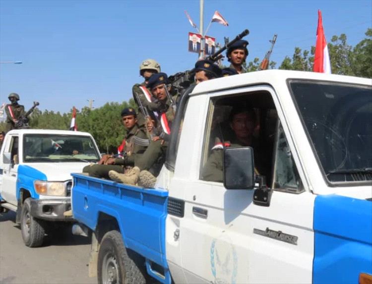 ضبط أسلحة ومعدات عسكرية في حملة للشرطة بمدينة المكلا