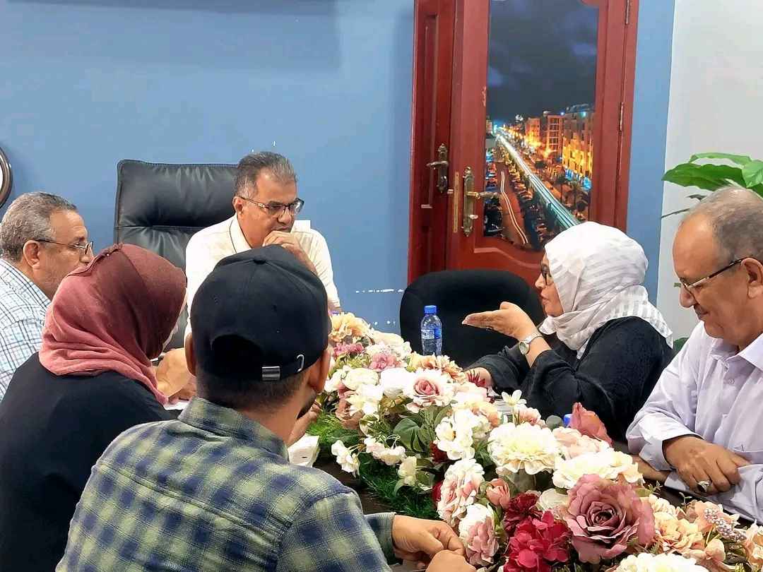 وكيلة وزارة الصحة تؤكد أهمية تفعيل الشراكة المجتمعية لتطوير الخدمات الصحية بعدن