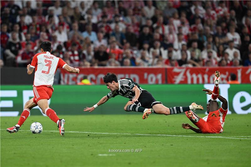 دوري الابطال.. بايرن ميونخ يسحق يونايتد برباعية