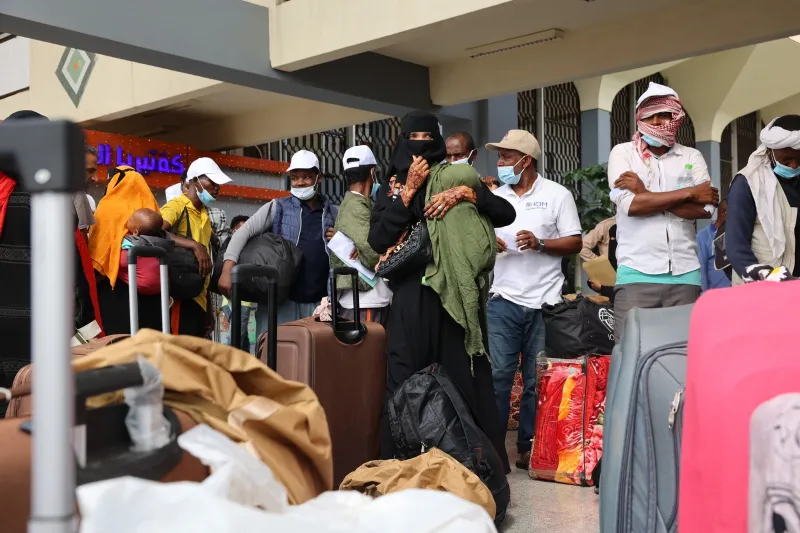 إعادة 140 مهاجراً إثيوبياً عالقين في اليمن إلى ديارهم