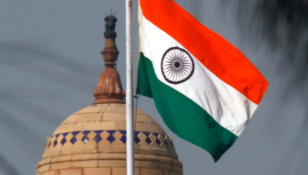 الهند تدعو رعاياها لمغادرة إيران وسط مخاوف من ضربات أميركية