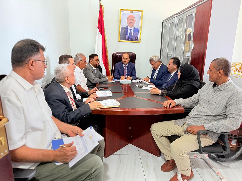 الإرياني يطلق خطة الـ100 يوم.. تجديد للبنية الإعلامية والسياحية والثقافية