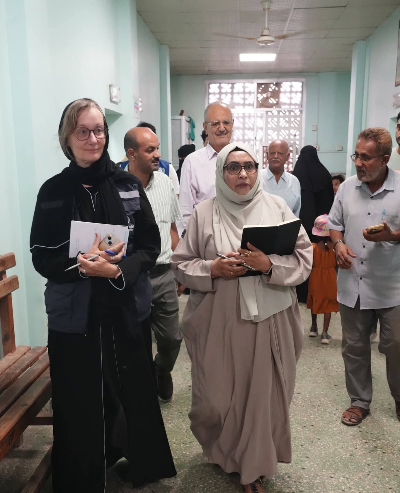  وكيلة وزارة الصحة تتفقد مرافق صحية في البريقة بالعاصمة المؤقتة عدن وتؤكد تعزيز جودة الرعاية الصحية الأولية