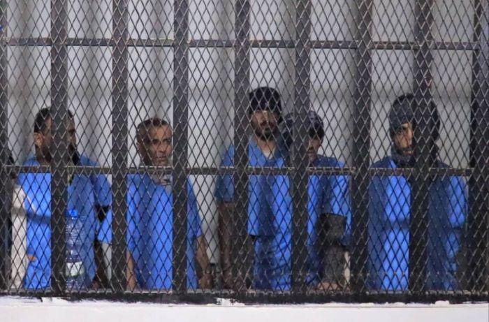 أحكام إعدام جماعية في اليمن.. الشبكة اليمنية للحقوق والحريات تدين تسييس القضاء