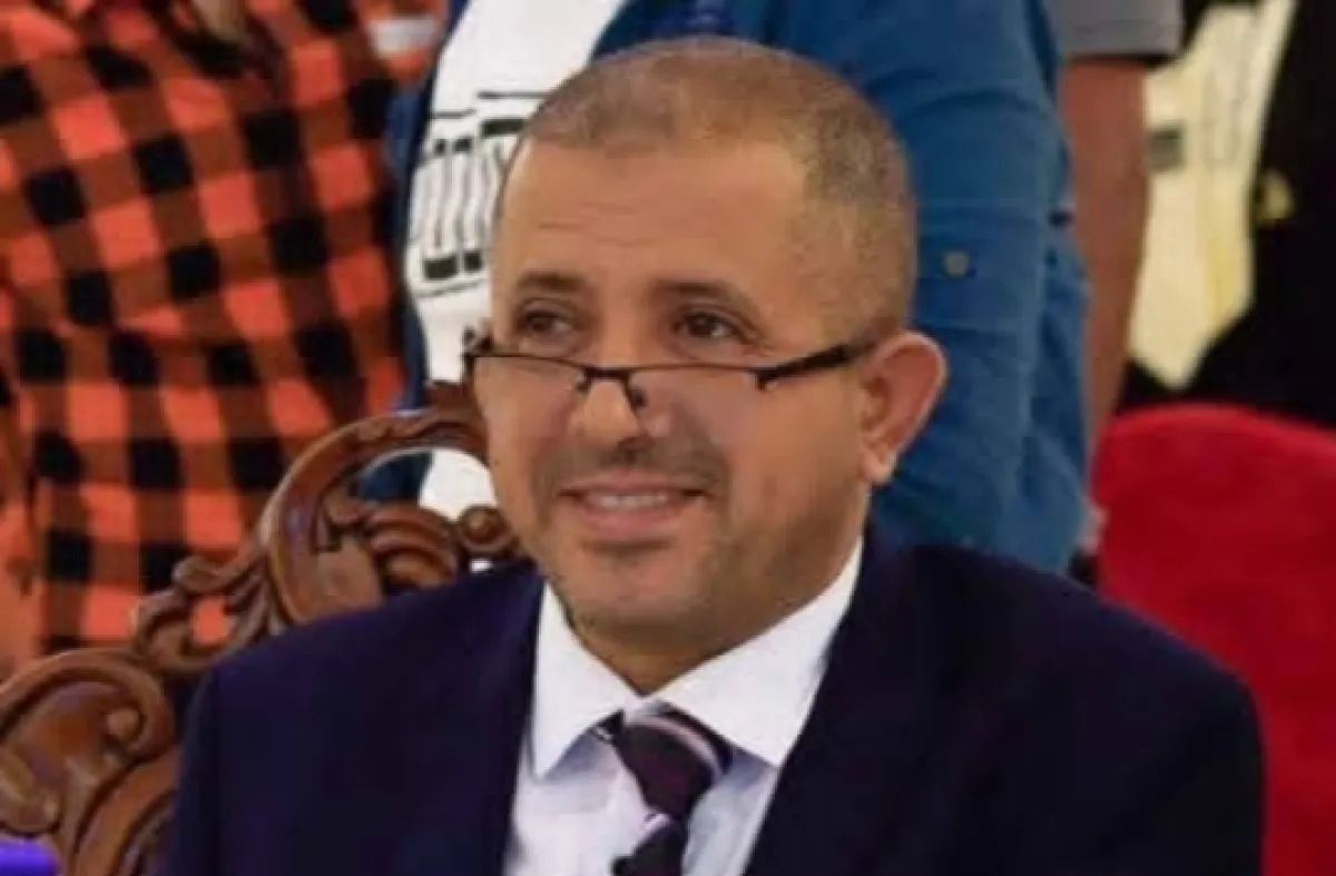 مسلحون مجهولون يغتالون مدير مدرسة في عدن