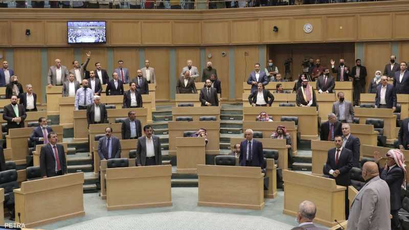 ملك الأردن يأمر بحل مجلس النواب