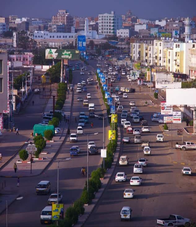 عدن.. العثور على جثة مواطن داخل إحدى أنابيب شبكة الصرف الصحي