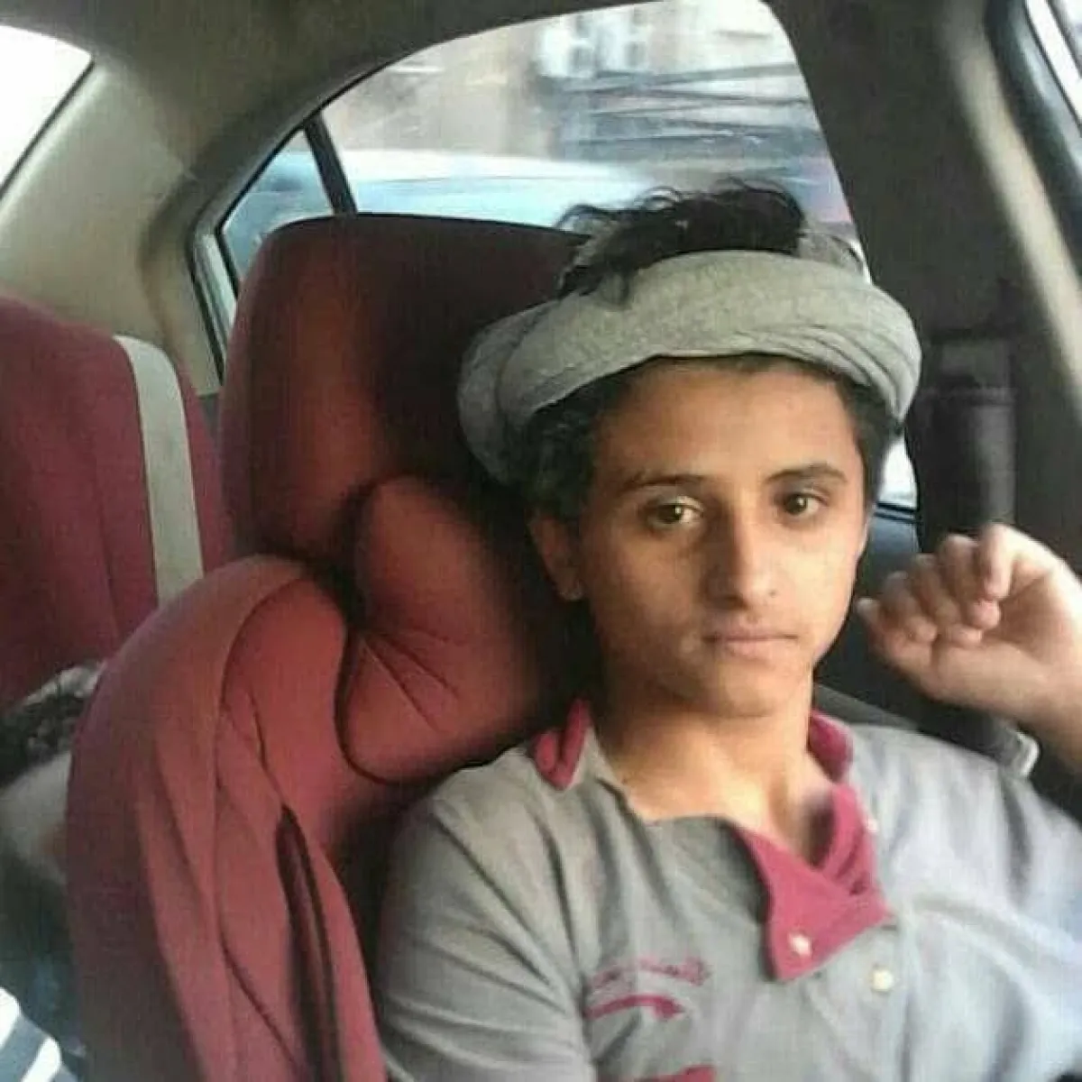 إصابة شاب بشلل نصفي بعد 9 سنوات من الاحتجاز في سجون الحوثي