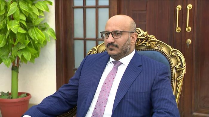 العميد طارق صالح يصل العاصمة البريطانية لبحث مصالح اليمن وأحداث البحر الأحمر