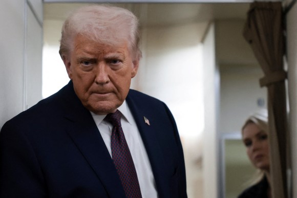 تحذير أمريكي صريح لطهران: الوقت ينفد والهجوم المقبل سيكون أعنف