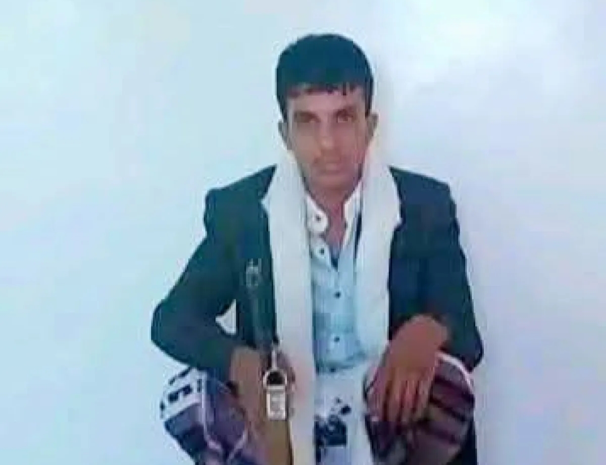 هجوم مسلح على سيارة مدنية في البيضاء يخلّف قتيلاً وجريحاً