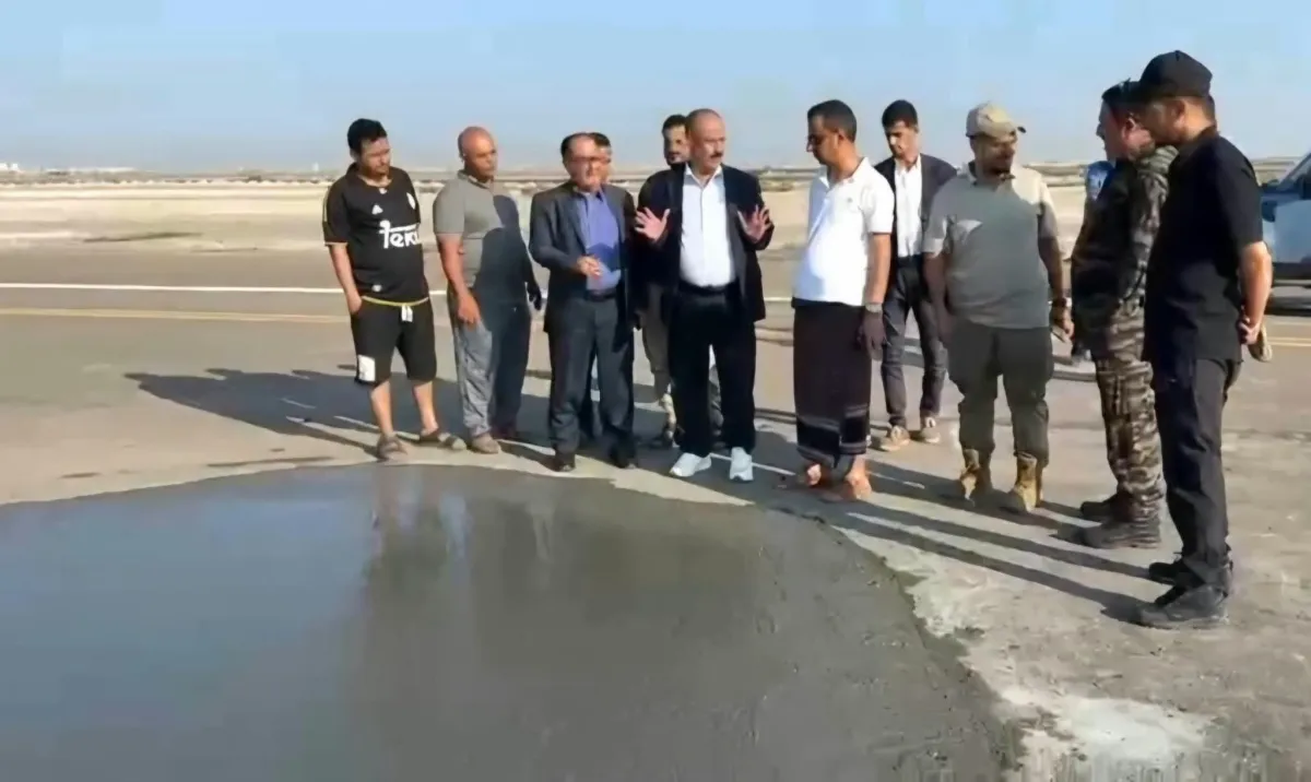 مطار عدن الدولي يعود إلى العمل بعد توقف مؤقت جراء القصف الحوثي