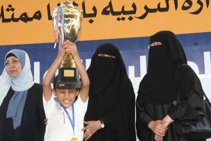 المخا تختتم أولى مسابقات الرياضيات الذهنية بمشاركة 300 طالب وطالبة