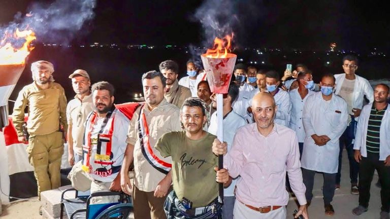 من قلب المناطق الخاضعة للكهنوت الحوثي.. اليمنيون يصمدون ويحتفلون بثورتهم الجمهورية