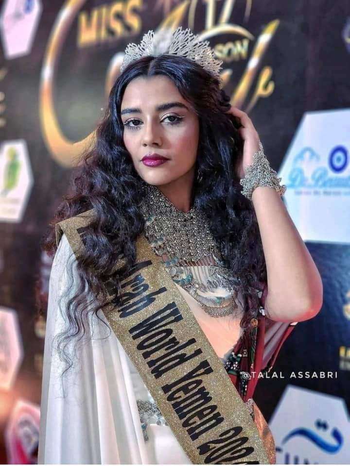 يمنية تفوز بلقب ملكة جمال العرب صور