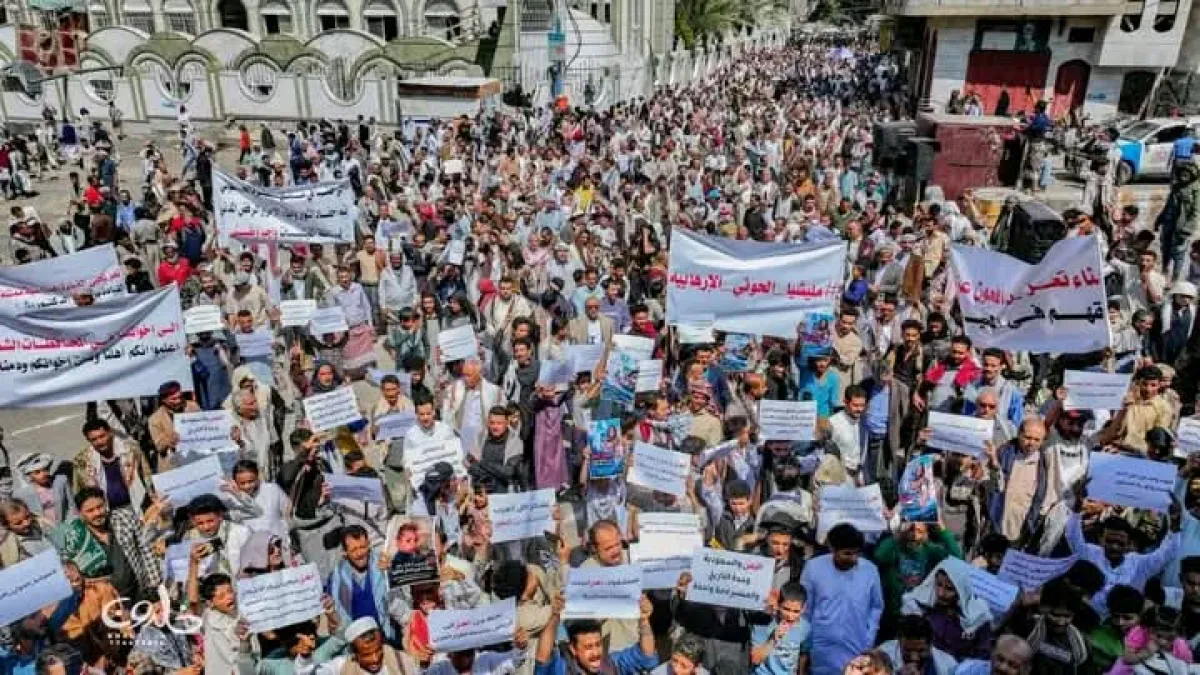 تعز تنتفض ضد حصار الحوثيين وتطالب المجتمع الدولي بتحرك عاجل لفتح الطرق
