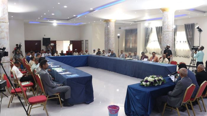 من سبتمبر إلى ديسمبر.. ندوة وطنية في المخا تستعرض مسار الثورة اليمنية