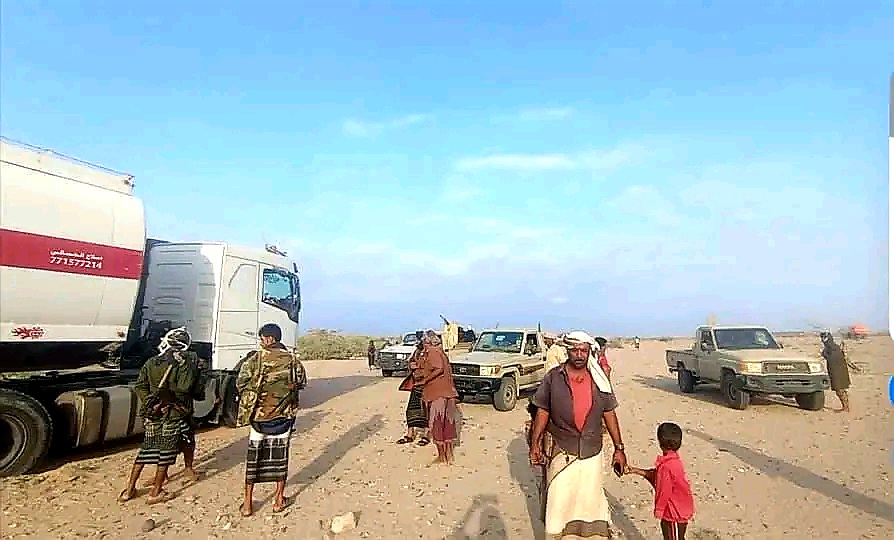 أبين.. إصابة جنديين أثناء تأمين ناقلات الوقود المخصصة للكهرباء